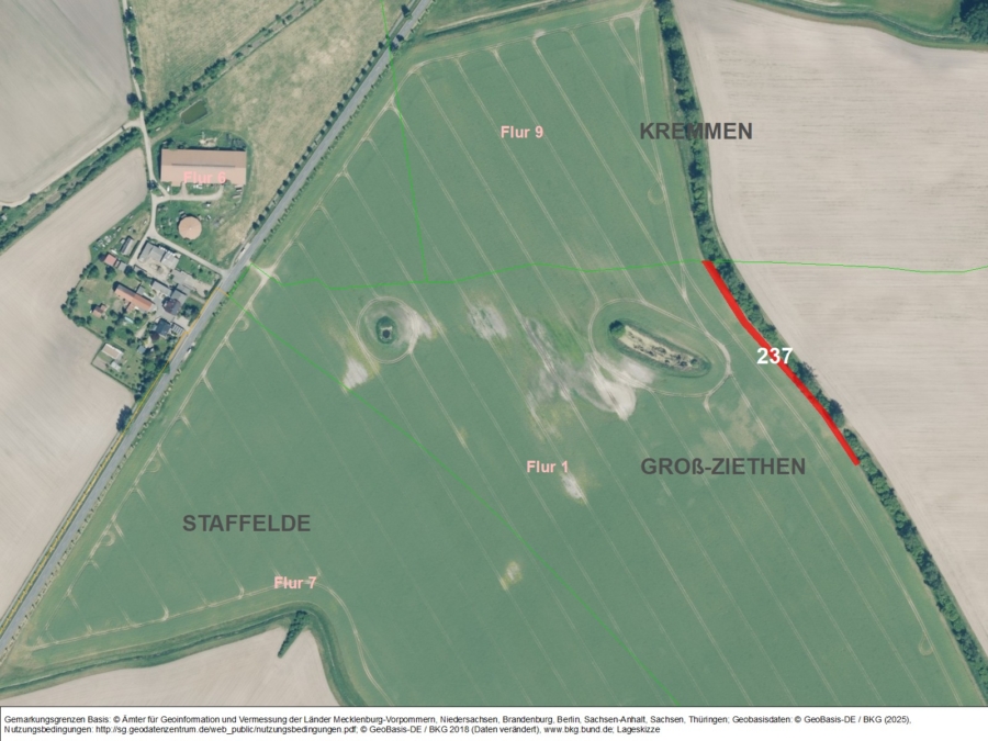 Kleine Ackerfläche nordöstlich von Staffelde - Bild