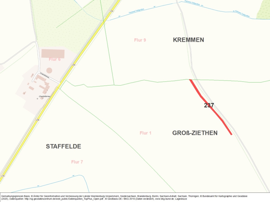 Kleine Ackerfläche nordöstlich von Staffelde - Bild