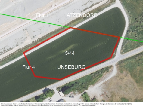 Acker bei Unseburg, Sachsen-Anhalt, Salzlandkreis